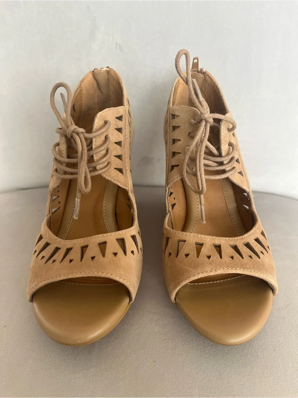 Sofft Yardley Nude Suede-Like Lace-Up Wedge Sandals EUC - Picture 5 of 10